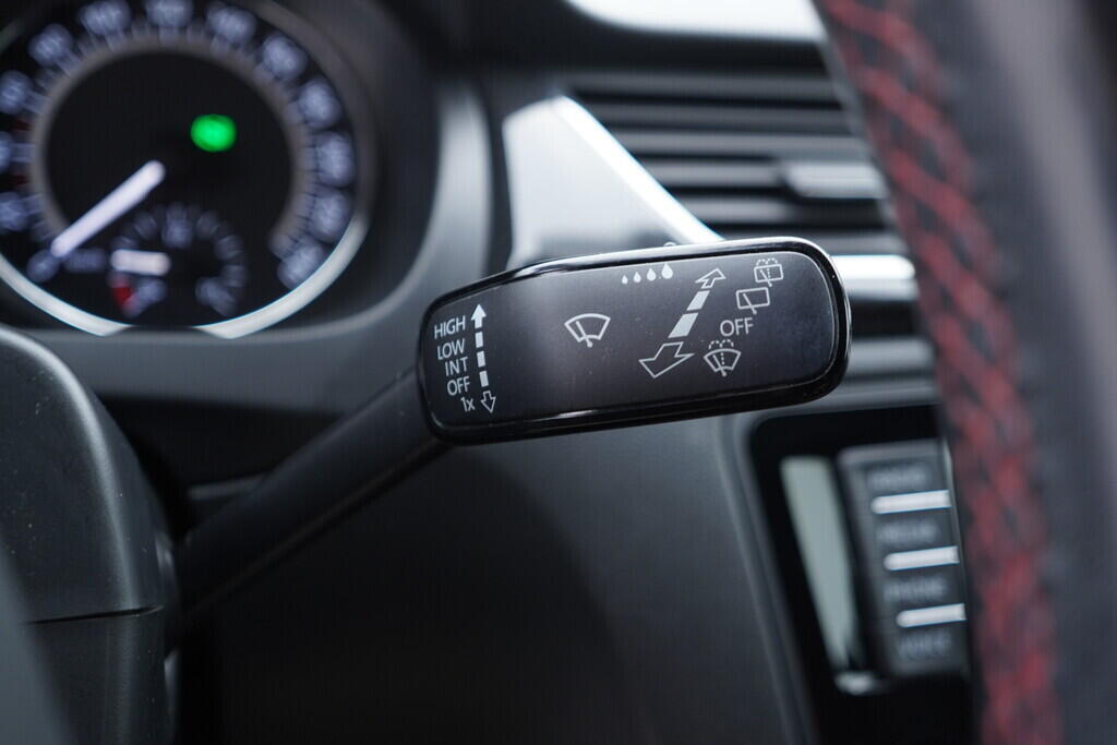 OV190V09824_26.webp_RAPID Monte Carlo 1.4 TSI 92 kW automat