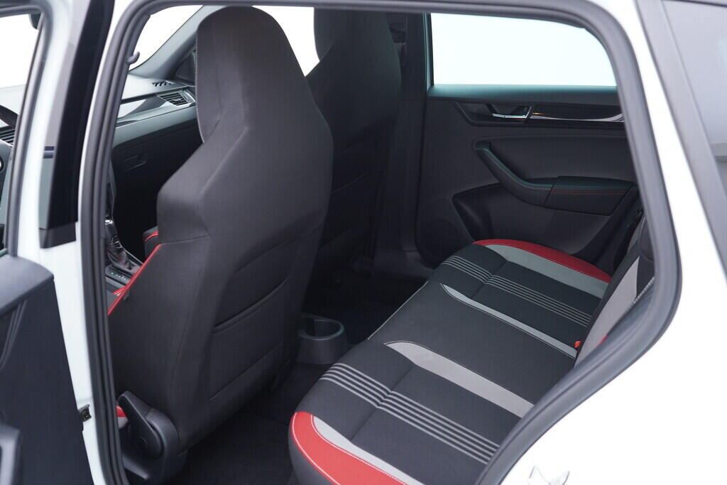 OV190V09824_38.webp_RAPID Monte Carlo 1.4 TSI 92 kW automat