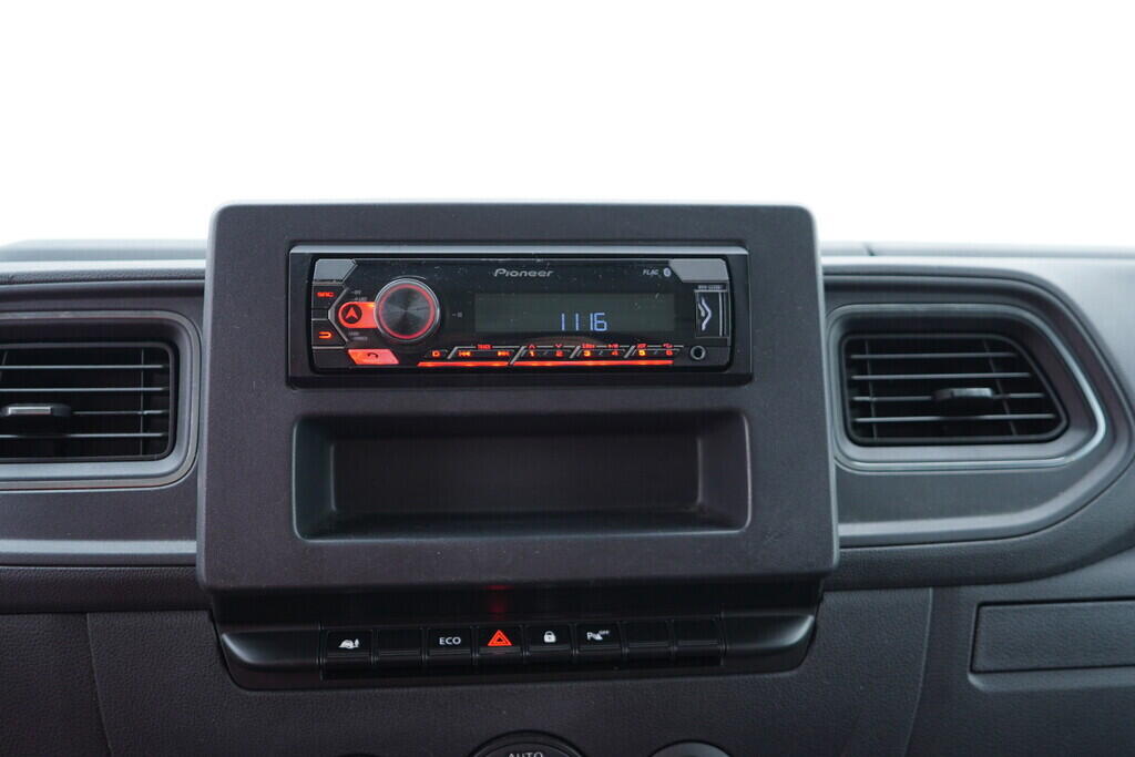 OV190V09829_28.webp_MOVANO  2.3  100 kW manuál, DPH