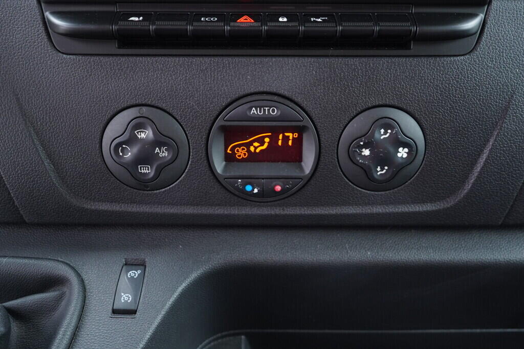 OV190V09829_29.webp_MOVANO  2.3  100 kW manuál, DPH