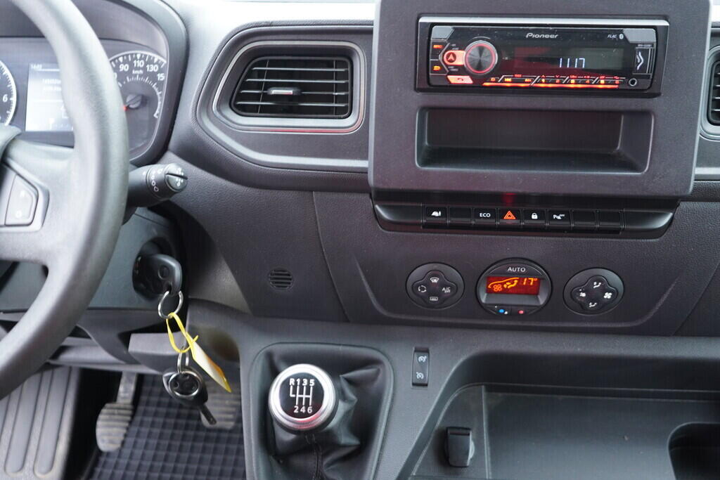 OV190V09829_30.webp_MOVANO  2.3  100 kW manuál, DPH