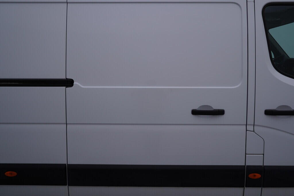 OV190V09829_33.webp_MOVANO  2.3  100 kW manuál, DPH