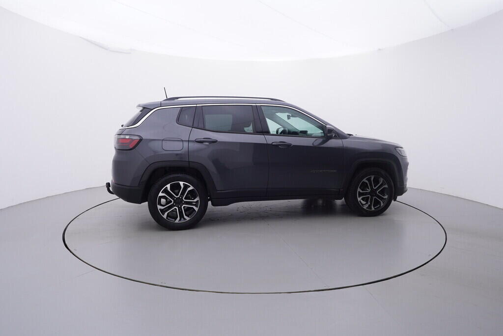 OV190V09830_15.webp_COMPASS  1.3  110 kW automat