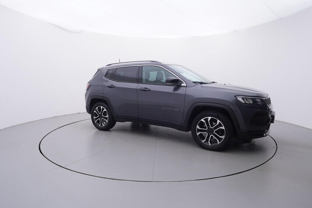 OV190V09830_16.webp_COMPASS  1.3  110 kW automat