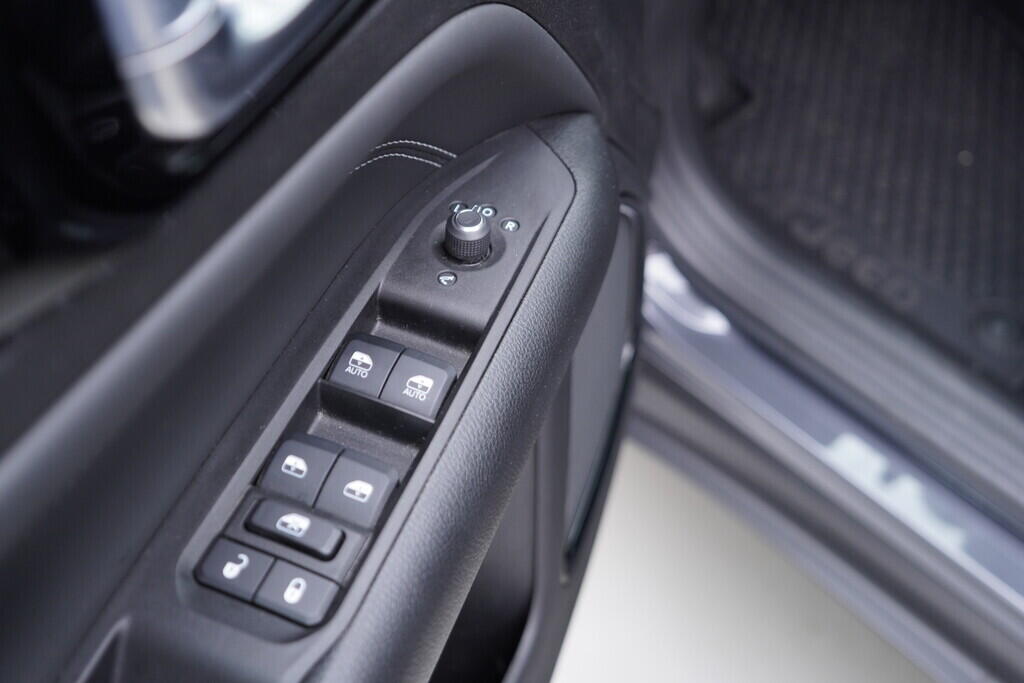 OV190V09830_20.webp_COMPASS  1.3  110 kW automat