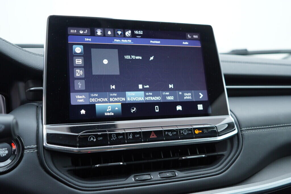 OV190V09830_28.webp_COMPASS  1.3  110 kW automat