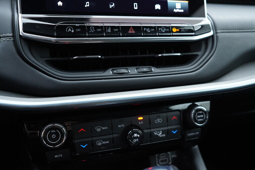 OV190V09830_30.webp_COMPASS  1.3  110 kW automat