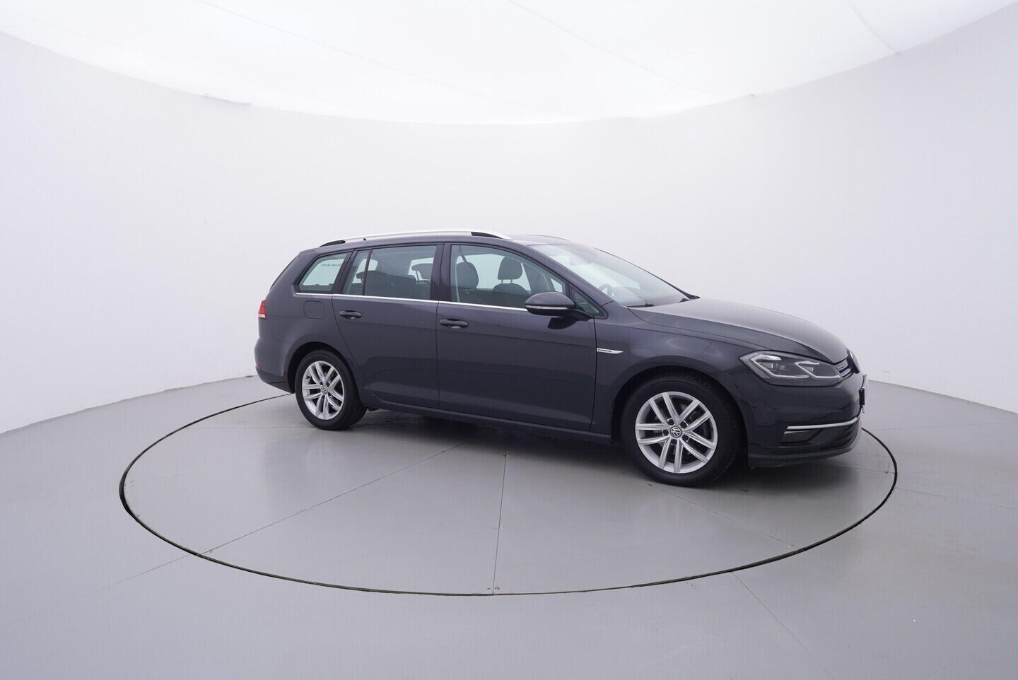 OV190V09831_16.webp_GOLF Highline 1.5 TSI 96 kW automat