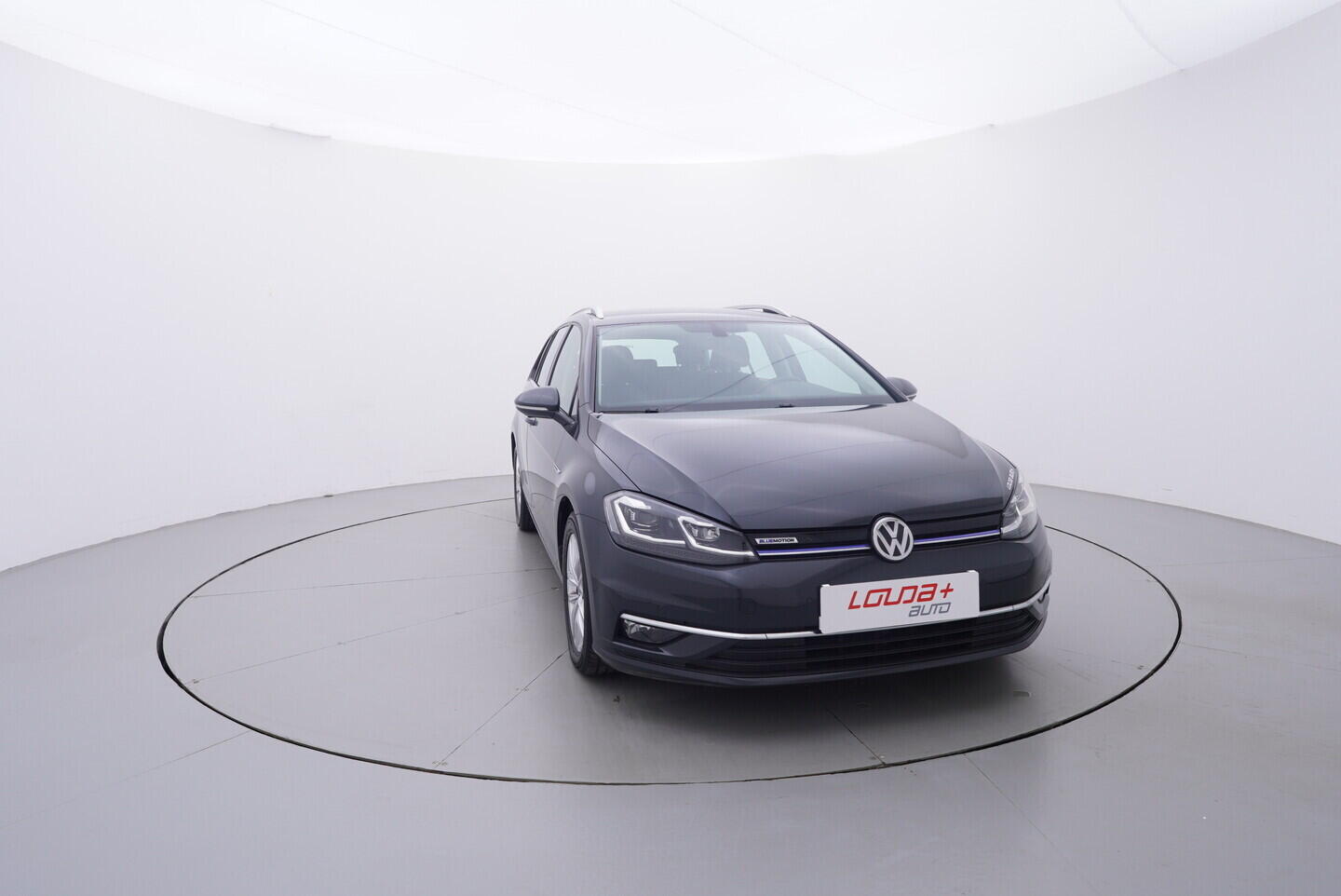 OV190V09831_17.webp_GOLF Highline 1.5 TSI 96 kW automat