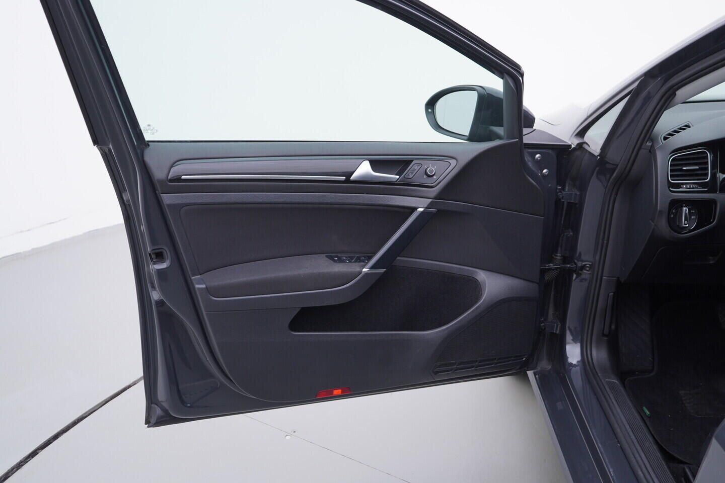 OV190V09831_19.webp_GOLF Highline 1.5 TSI 96 kW automat