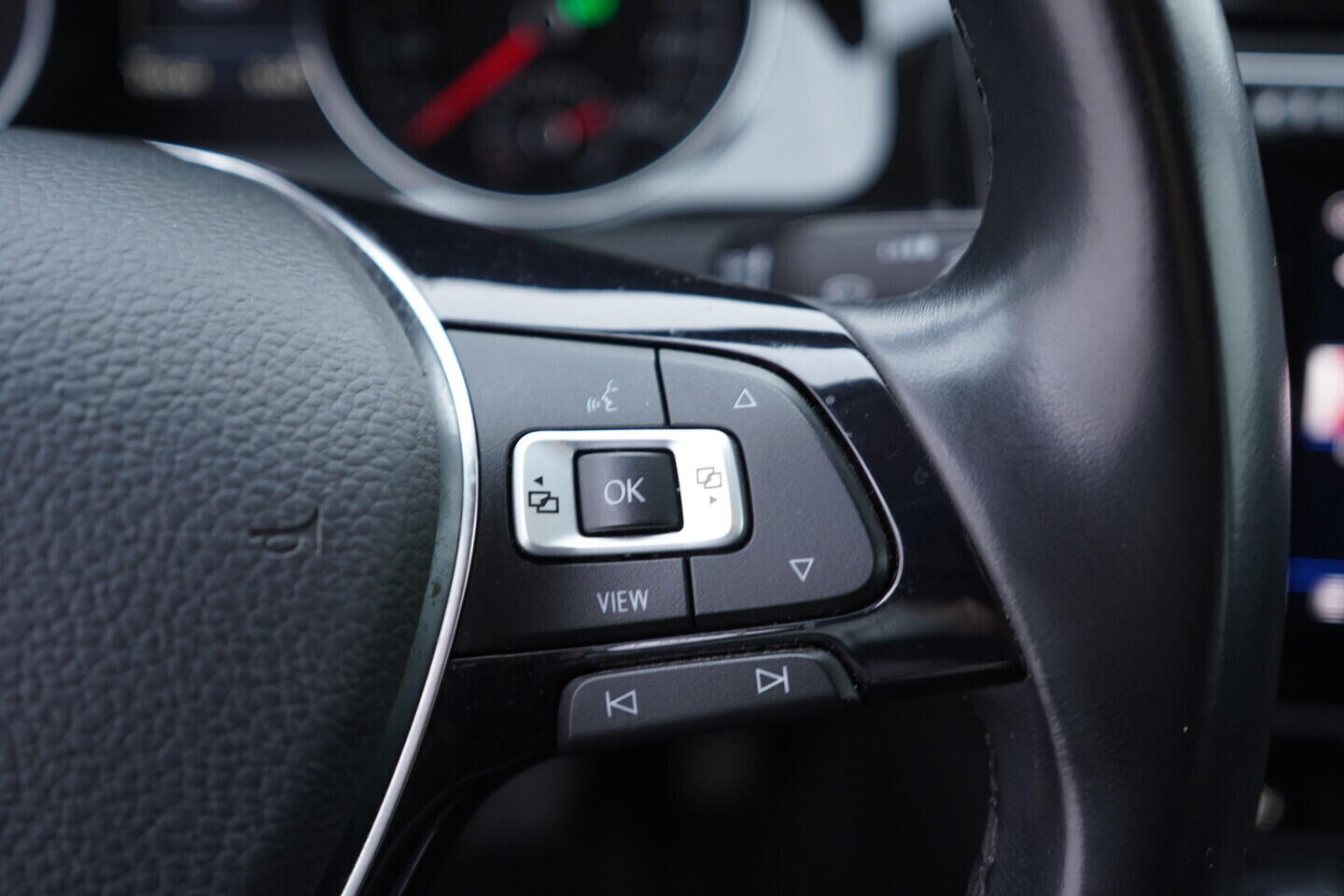 OV190V09831_26.webp_GOLF Highline 1.5 TSI 96 kW automat