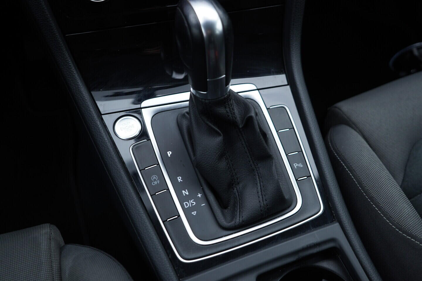 OV190V09831_35.webp_GOLF Highline 1.5 TSI 96 kW automat