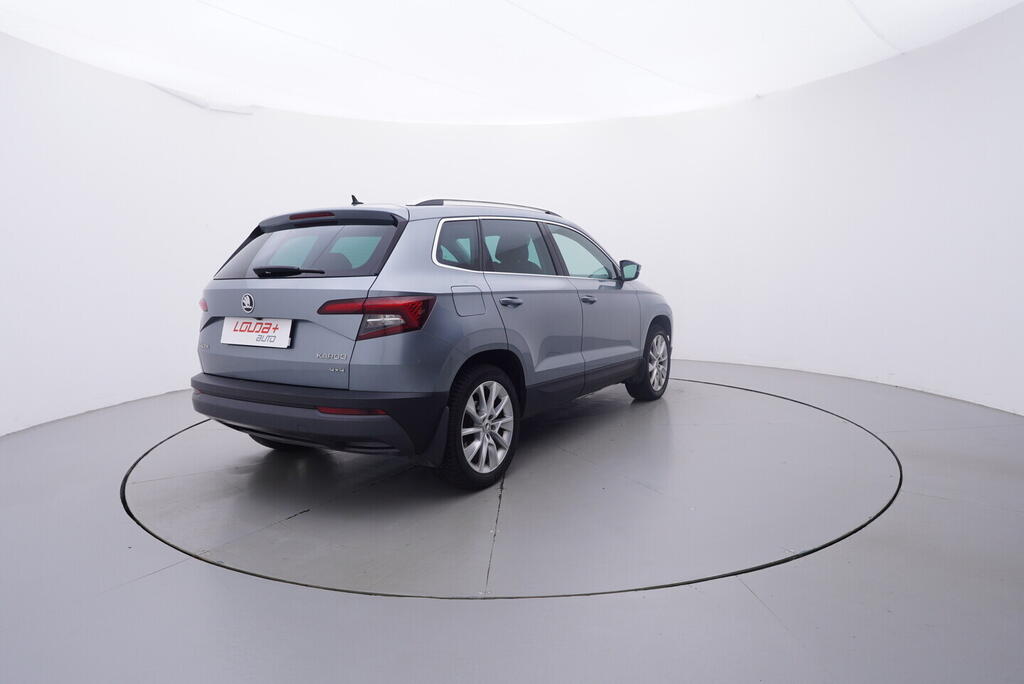 OV190V09832_14.webp_KAROQ Style 2.0 TSI 110 kW automat