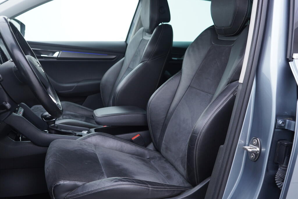 OV190V09832_23.webp_KAROQ Style 2.0 TSI 110 kW automat