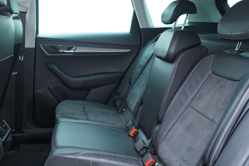 OV190V09832_36.webp_KAROQ Style 2.0 TSI 110 kW automat