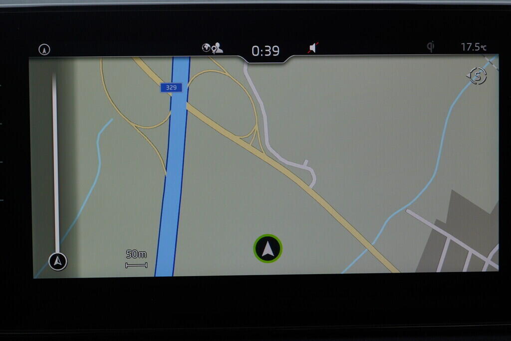 OV190V09833_31.webp_KAMIQ Bussines 1.6 TSI 85 kW manuál