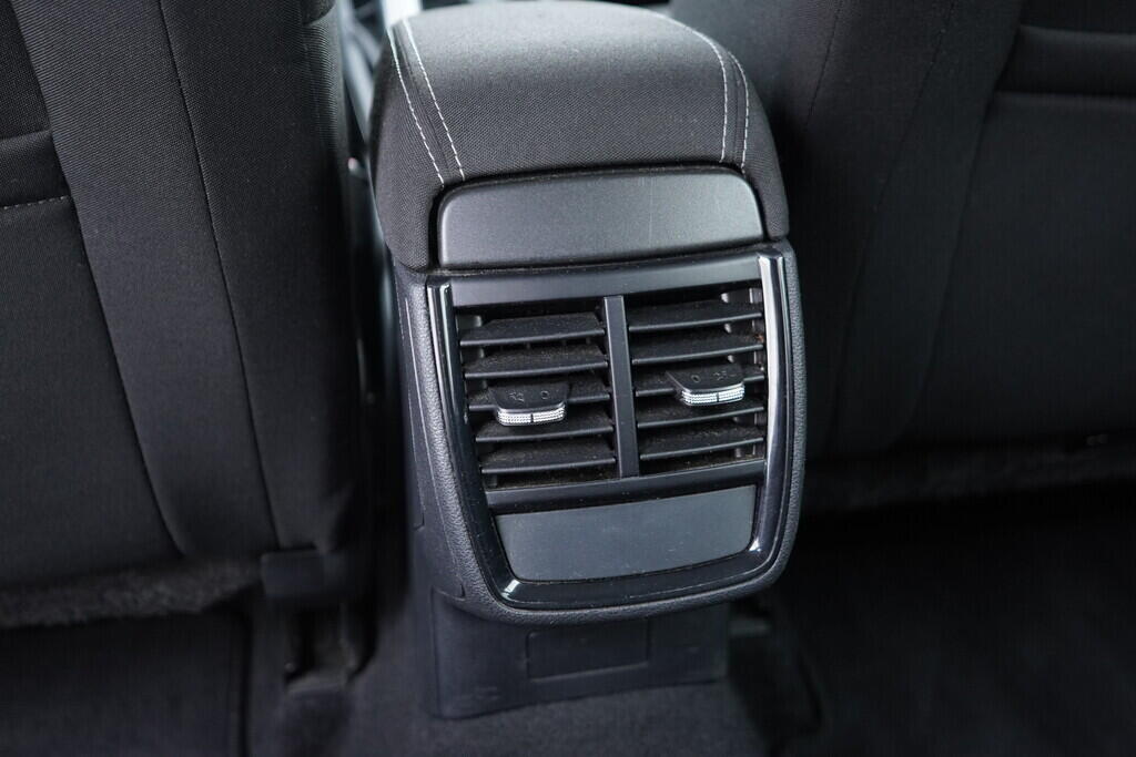 OV190V09833_35.webp_KAMIQ Bussines 1.6 TSI 85 kW manuál