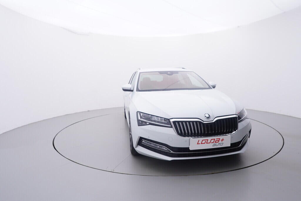 OV190V09839_17.webp_SUPERB L&K 2.0 TDI 147 kW automat, DPH