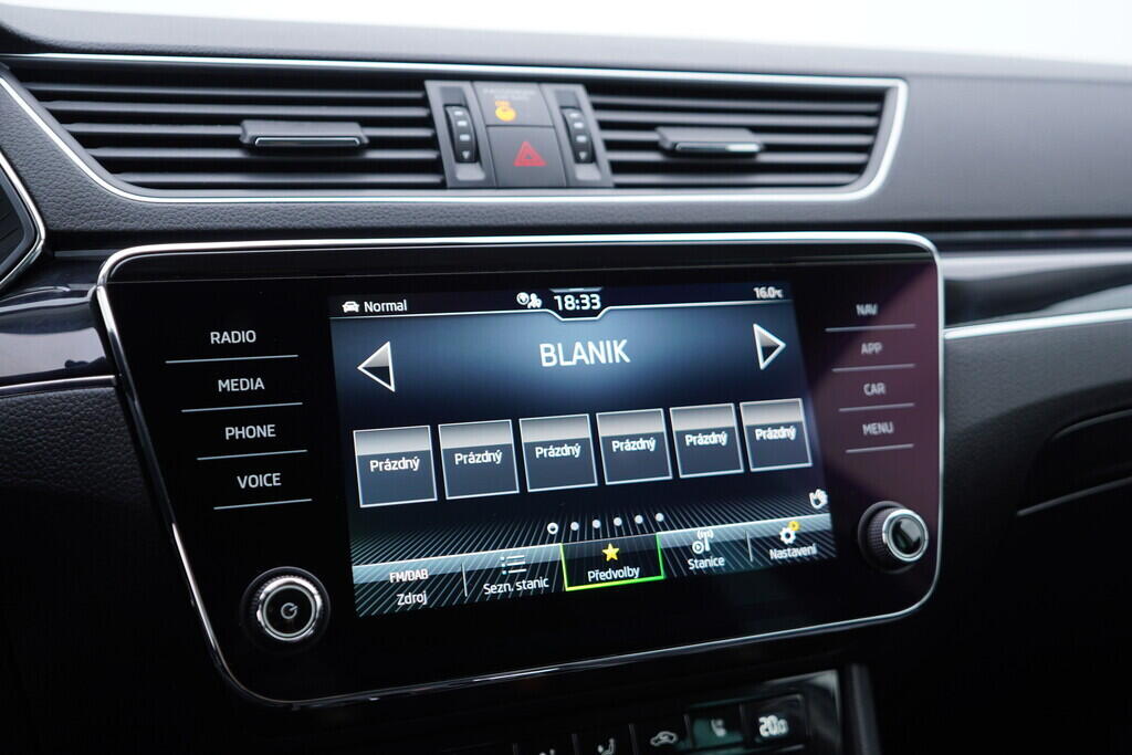 OV190V09839_32.webp_SUPERB L&K 2.0 TDI 147 kW automat, DPH