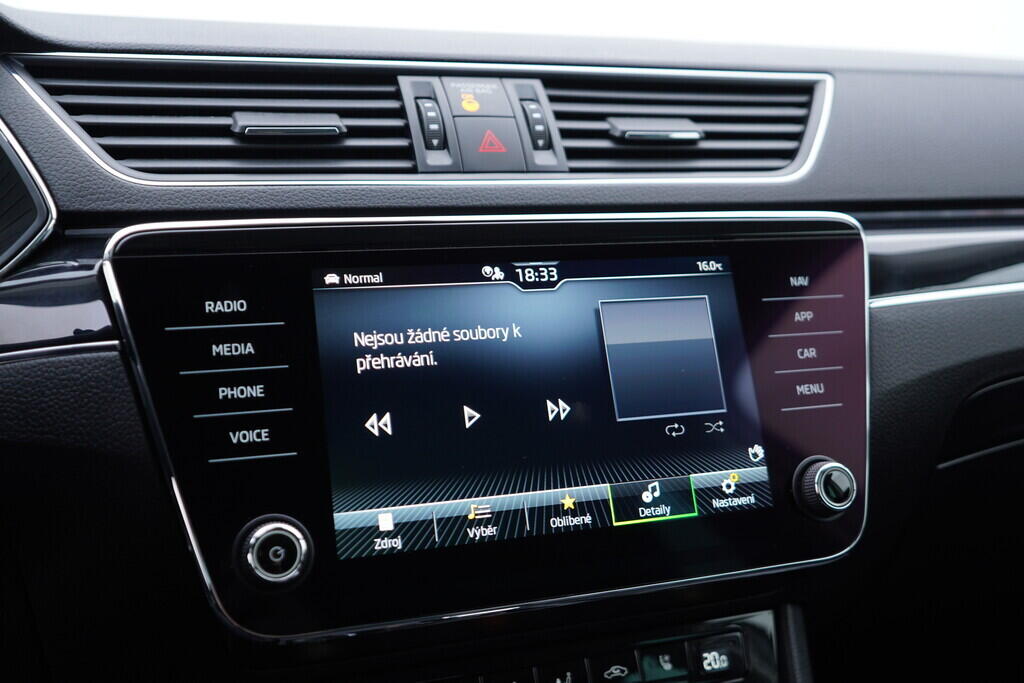 OV190V09839_33.webp_SUPERB L&K 2.0 TDI 147 kW automat, DPH