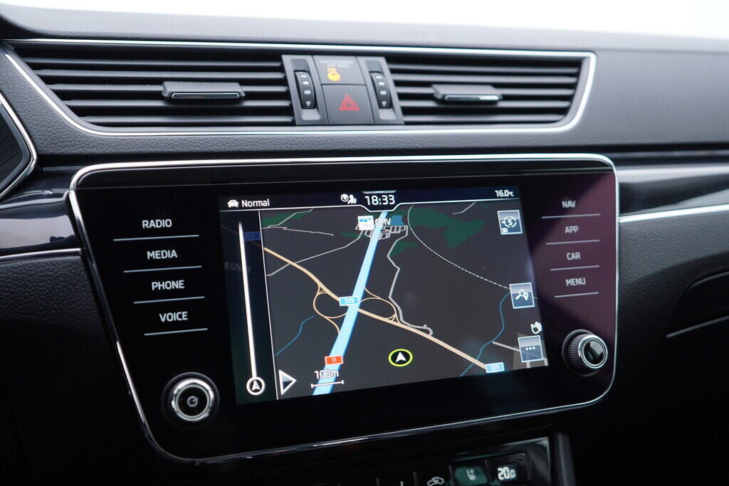 OV190V09839_34.webp_SUPERB L&K 2.0 TDI 147 kW automat, DPH