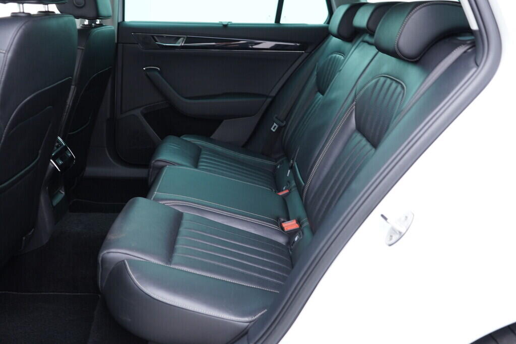 OV190V09839_40.webp_SUPERB L&K 2.0 TDI 147 kW automat, DPH