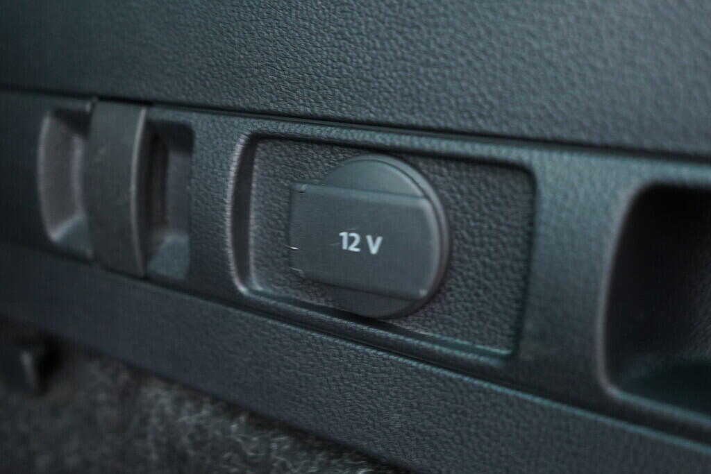 OV190V09839_45.webp_SUPERB L&K 2.0 TDI 147 kW automat, DPH