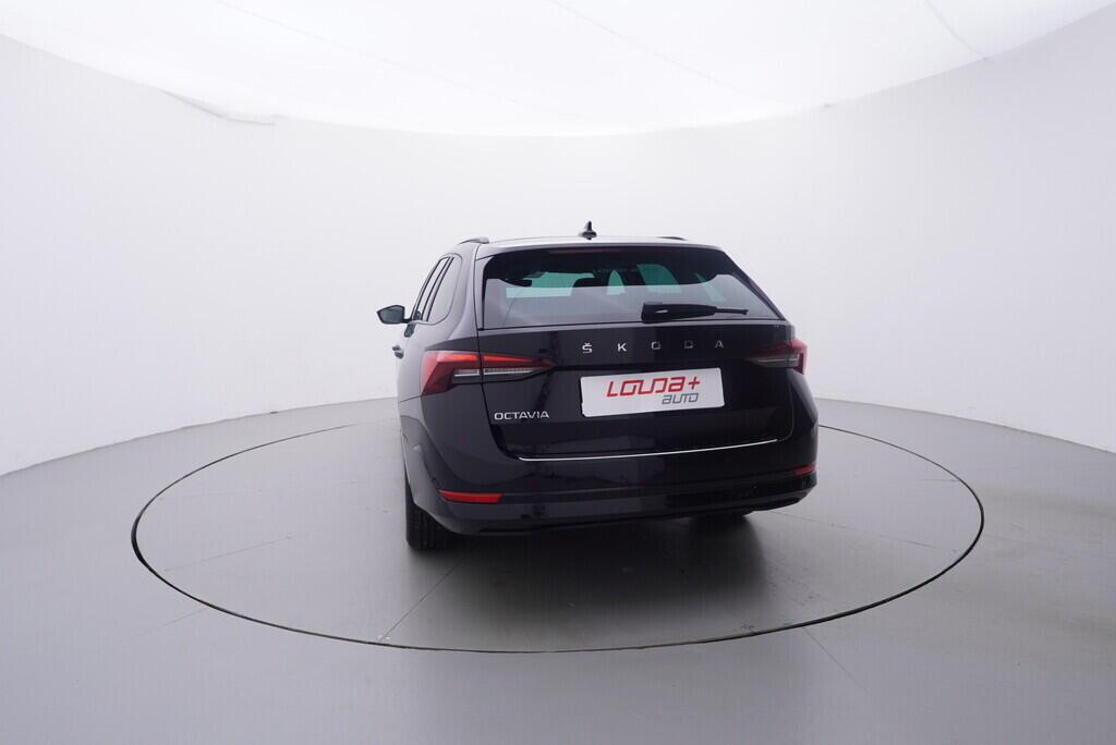 OV190V09840_13.webp_OCTAVIA Ambition 2.0 TDI 85 kW automat, DPH