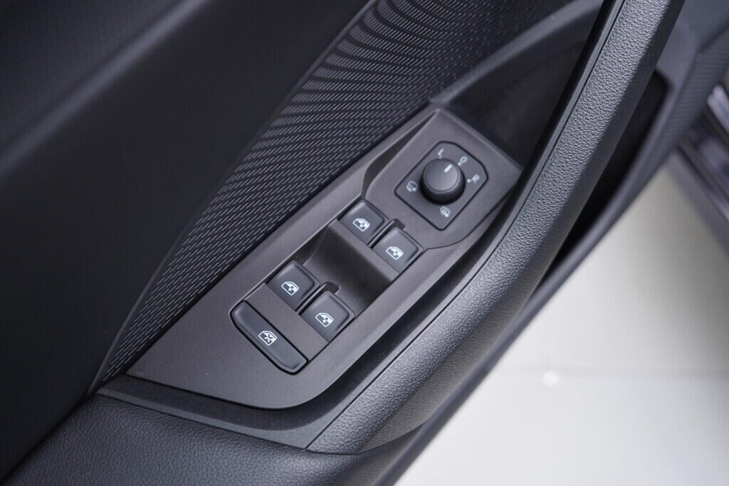 OV190V09840_20.webp_OCTAVIA Ambition 2.0 TDI 85 kW automat, DPH