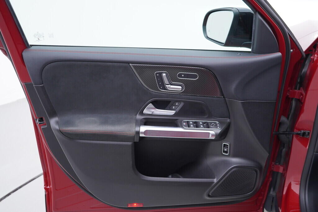 OV190V09841_19.webp_GLB 35 AMG 2.0  225 kW automat, DPH