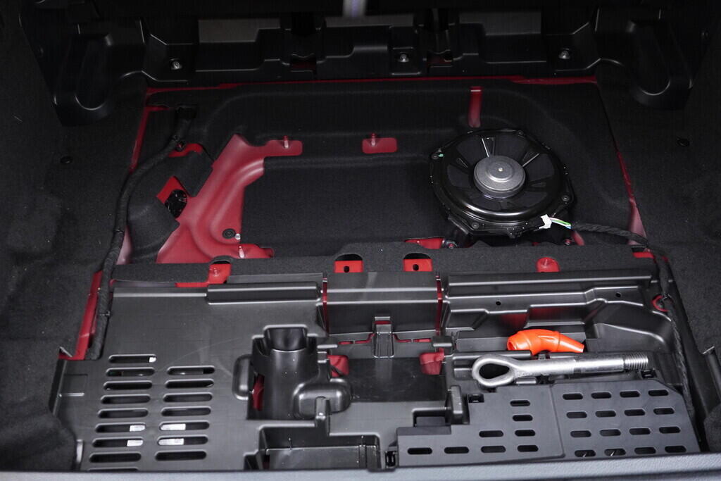 OV190V09841_46.webp_GLB 35 AMG 2.0  225 kW automat, DPH