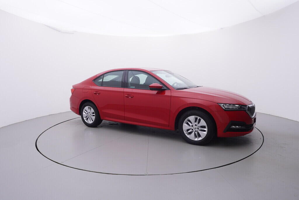 OV190V09842_16.webp_OCTAVIA Ambition 2.0 TDI 85 kW manuál, DPH