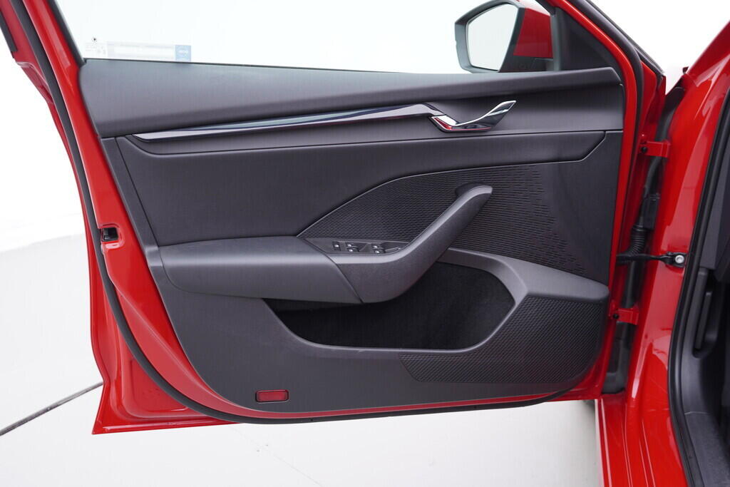 OV190V09842_19.webp_OCTAVIA Ambition 2.0 TDI 85 kW manuál, DPH