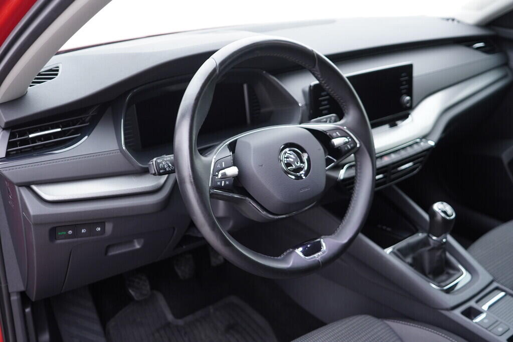 OV190V09842_21.webp_OCTAVIA Ambition 2.0 TDI 85 kW manuál, DPH