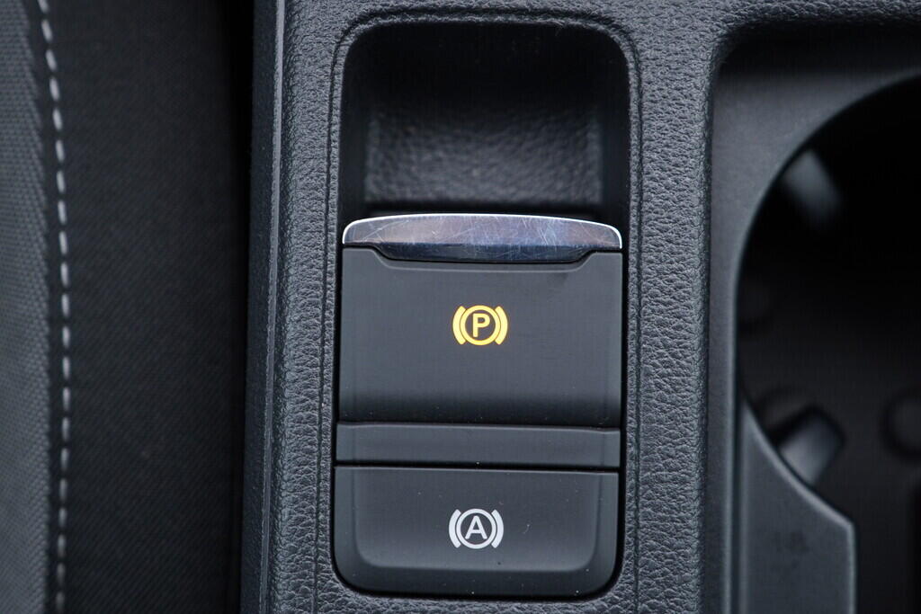 OV190V09842_33.webp_OCTAVIA Ambition 2.0 TDI 85 kW manuál, DPH