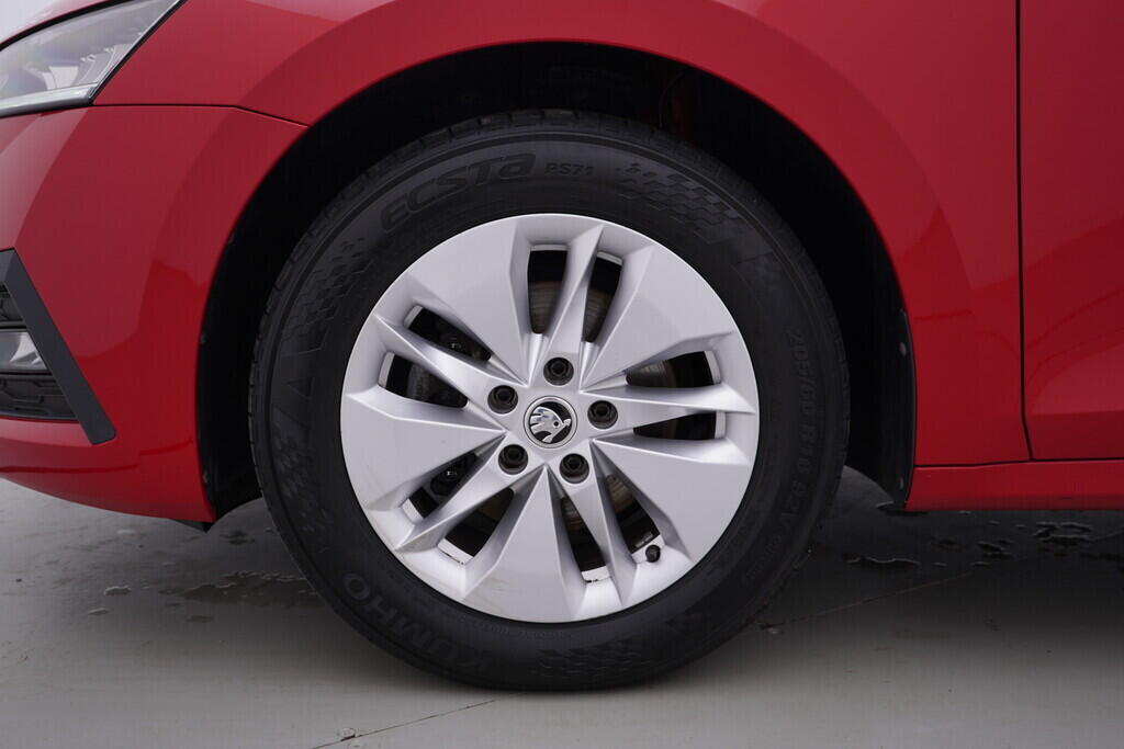 OV190V09842_39.webp_OCTAVIA Ambition 2.0 TDI 85 kW manuál, DPH