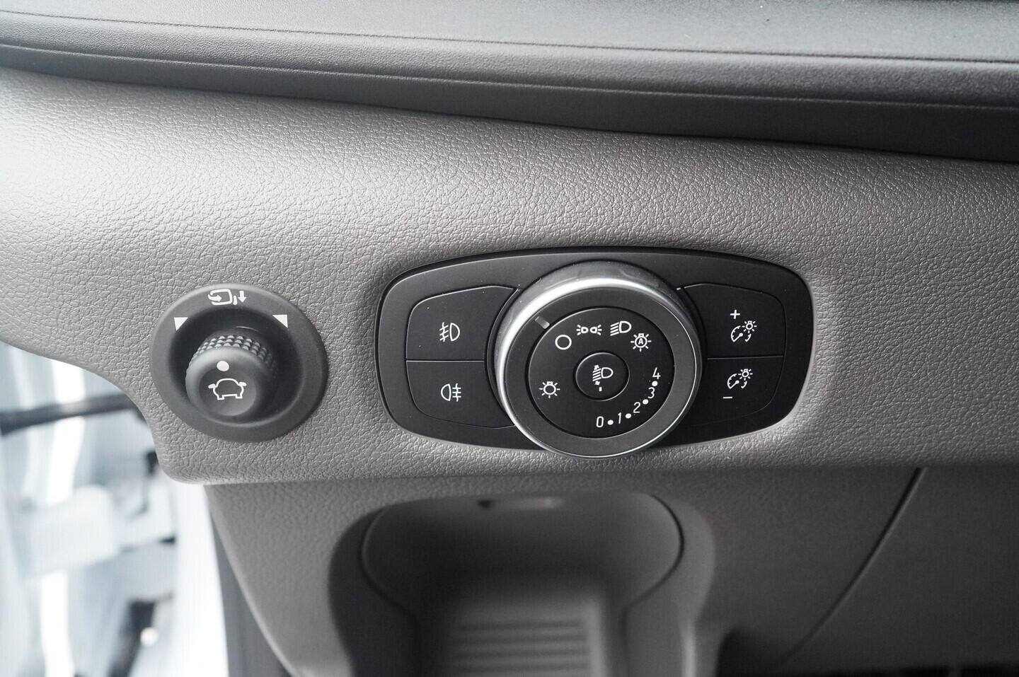 OV190V09844_19.webp_TRANSIT  2.0 TDCi 96 kW manuál, DPH