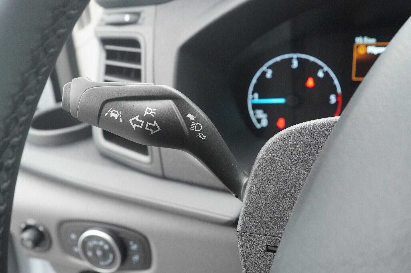 OV190V09844_20.webp_TRANSIT  2.0 TDCi 96 kW manuál, DPH