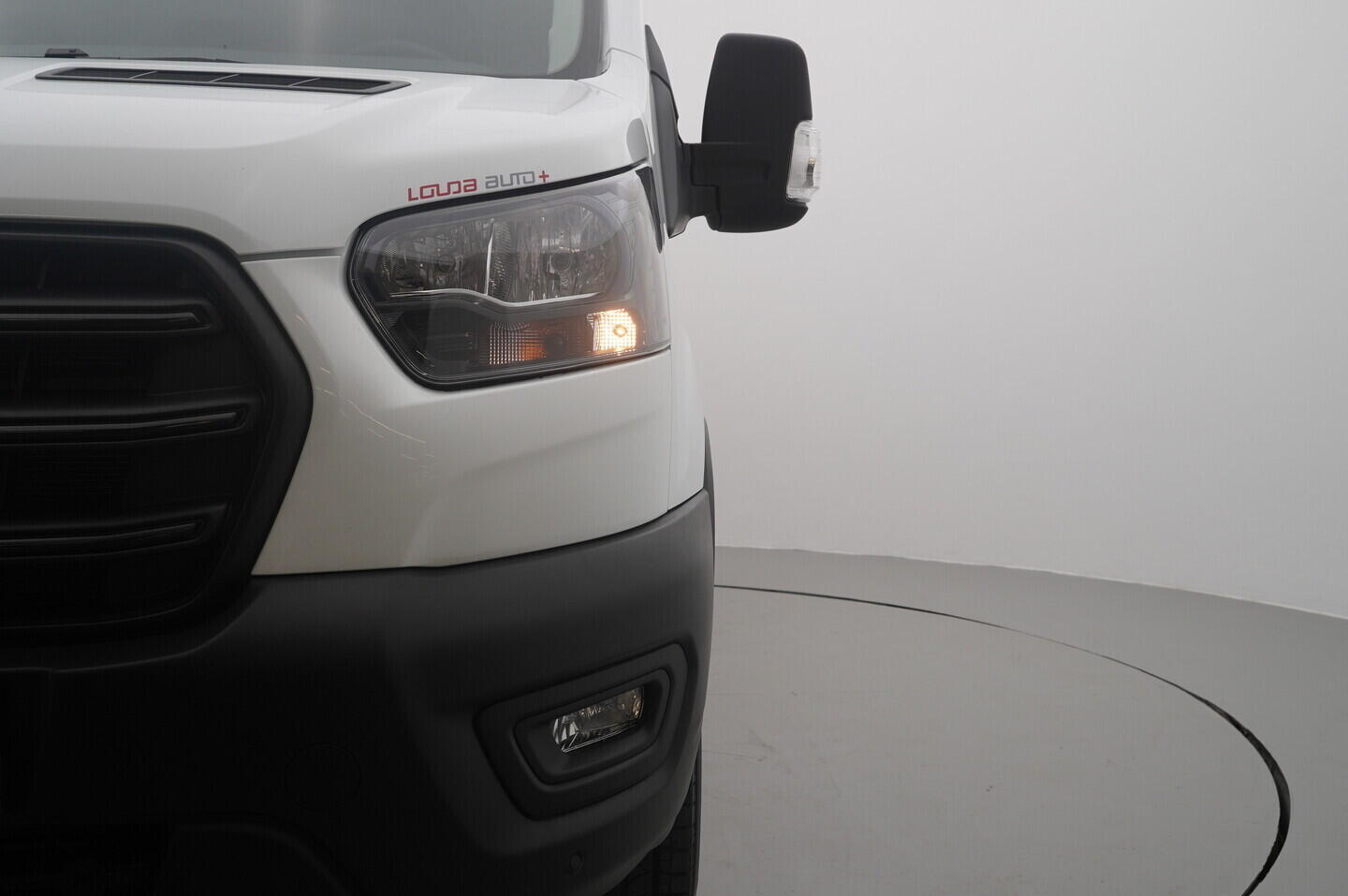 OV190V09844_27.webp_TRANSIT  2.0 TDCi 96 kW manuál, DPH