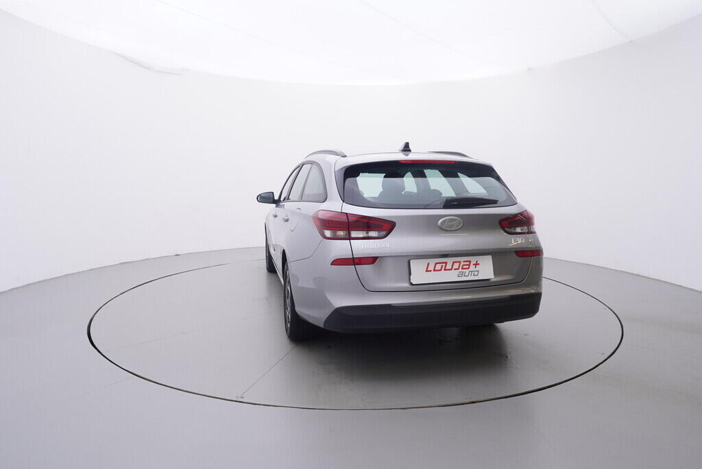 OV190V09845_13.webp_I30 Start 1.0 G3LE 74 kW manuál, DPH