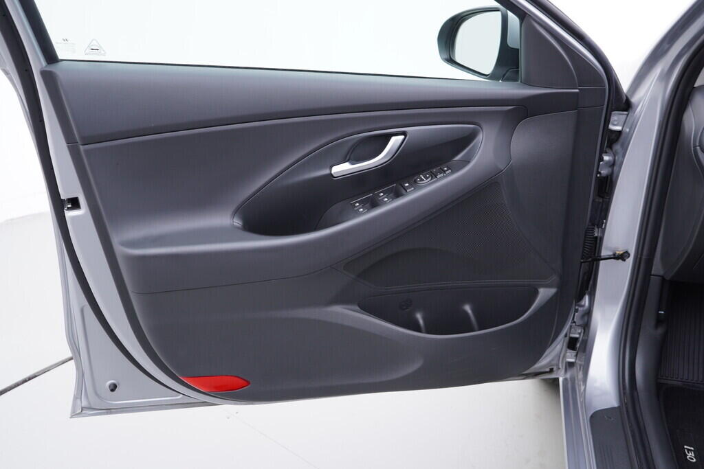 OV190V09845_19.webp_I30 Start 1.0 G3LE 74 kW manuál, DPH