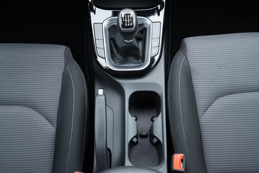 OV190V09845_32.webp_I30 Start 1.0 G3LE 74 kW manuál, DPH