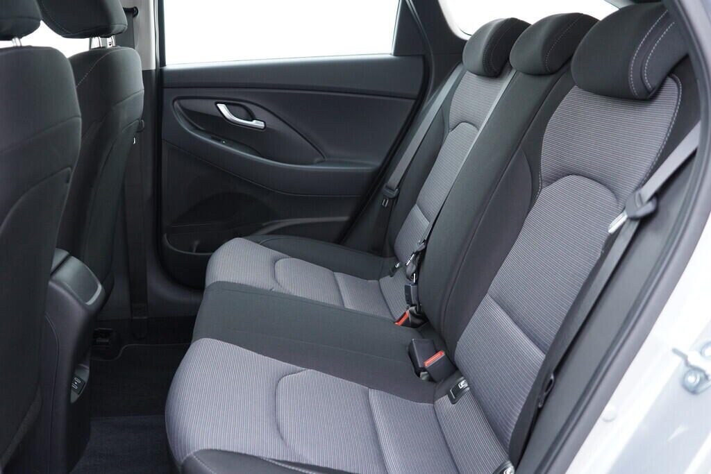 OV190V09845_34.webp_I30 Start 1.0 G3LE 74 kW manuál, DPH