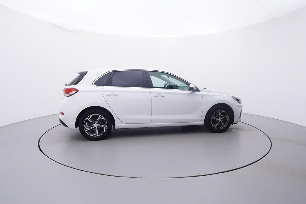 OV190V09846_15.webp_I30 Smart Navi 1.5 T-GDi 81 kW manuál, DPH