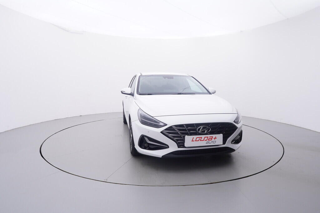 OV190V09846_17.webp_I30 Smart Navi 1.5 T-GDi 81 kW manuál, DPH