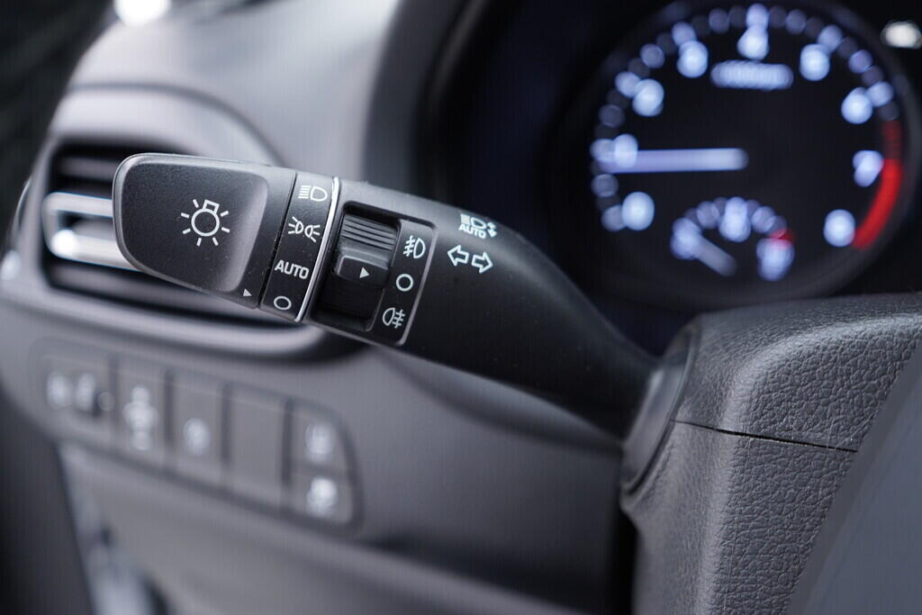 OV190V09846_23.webp_I30 Smart Navi 1.5 T-GDi 81 kW manuál, DPH