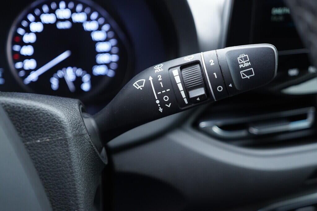 OV190V09846_24.webp_I30 Smart Navi 1.5 T-GDi 81 kW manuál, DPH