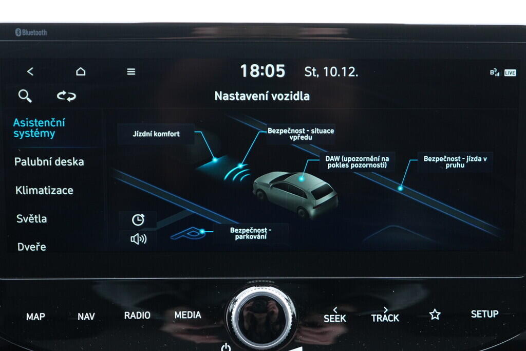 OV190V09846_28.webp_I30 Smart Navi 1.5 T-GDi 81 kW manuál, DPH