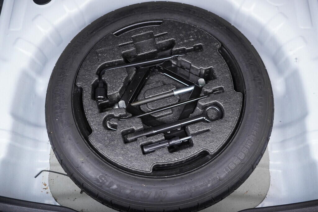 OV190V09846_37.webp_I30 Smart Navi 1.5 T-GDi 81 kW manuál, DPH