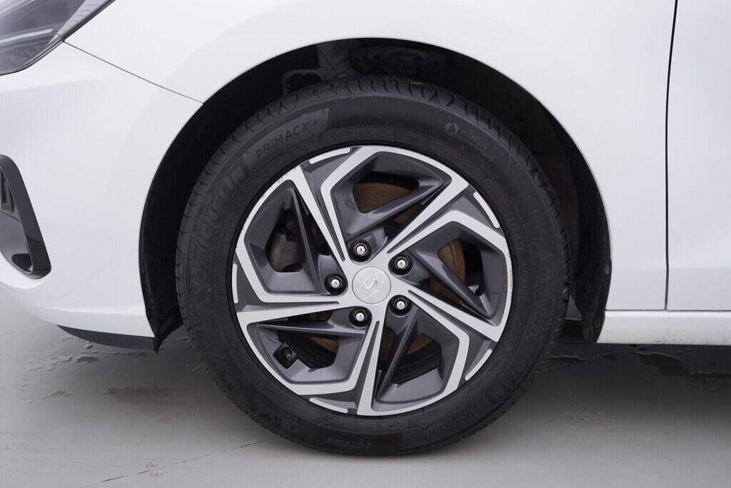 OV190V09846_38.webp_I30 Smart Navi 1.5 T-GDi 81 kW manuál, DPH